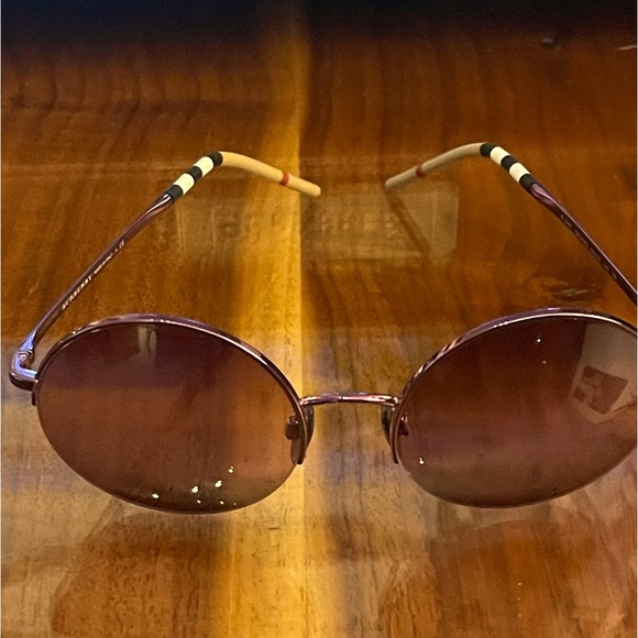BURBERRY SUNGLASSES - Picture 1 of 3